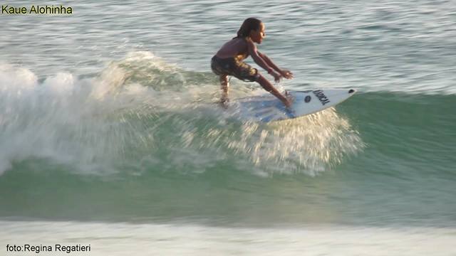 Nas férias, Kauê Alohinha experimentou as ondas de Maresias / Foto Regina Regatieri