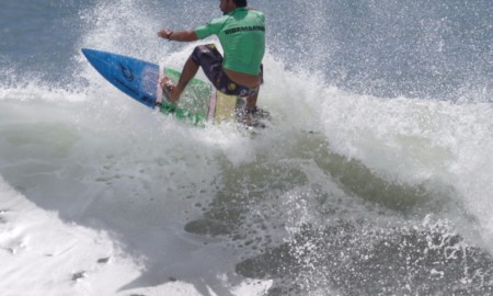 Surfistas renomados foram atrações no Surfing Games