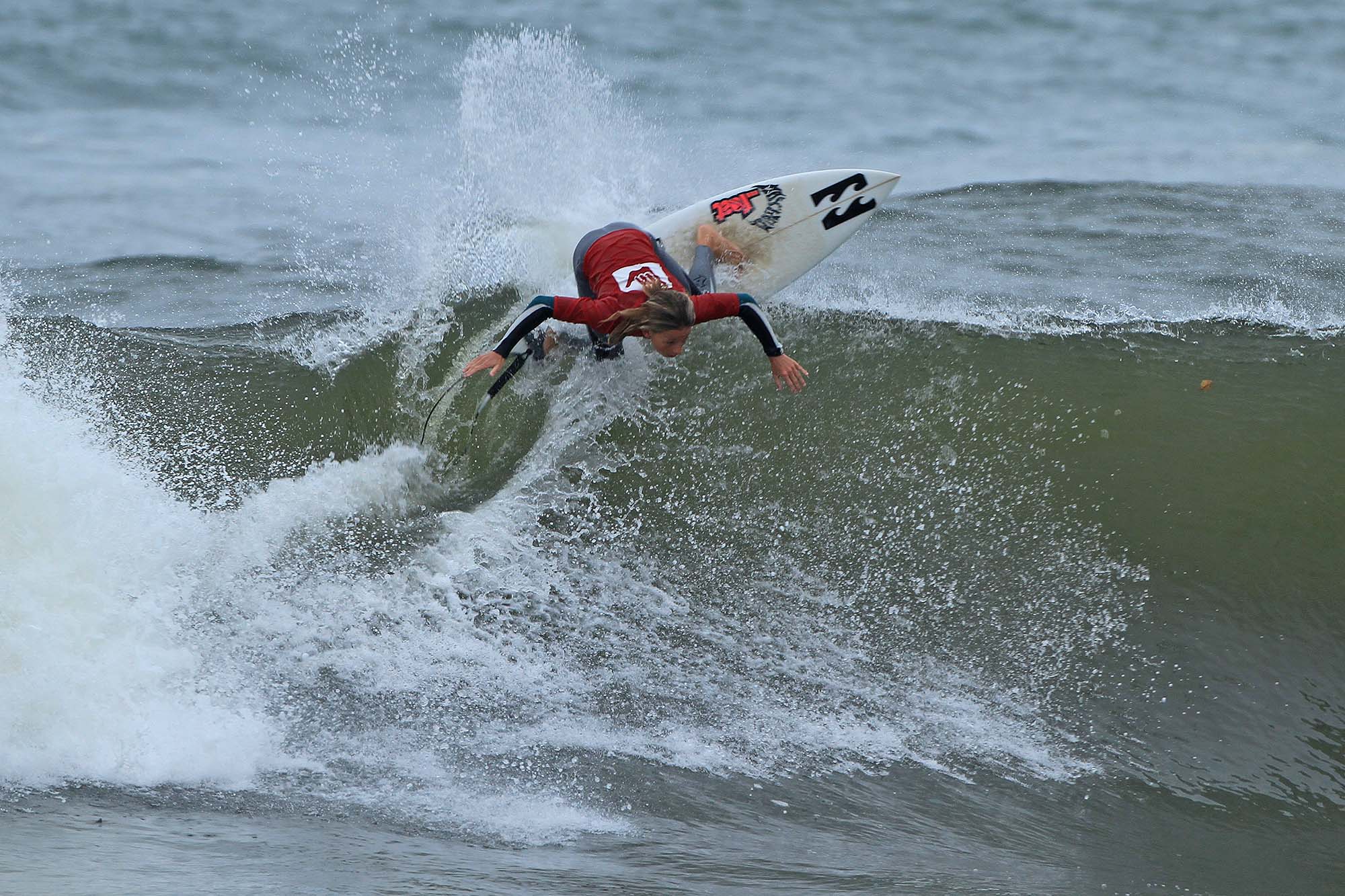 Ryan Kainalo Hang Loose Surf Attack Ubatuba / Foto Munir El Hage