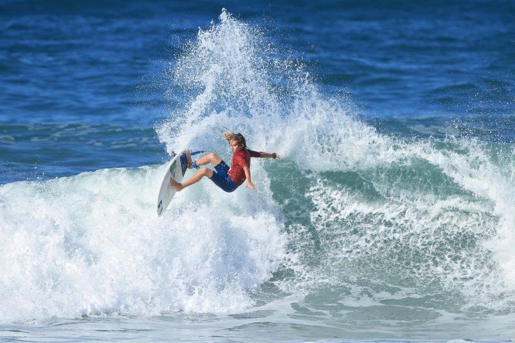 Ryan Kainalo Hang Loose Surf Attack Ubatuba / Foto Munir El Hage