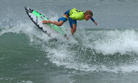 Paulista de categorias de terá surfistas de 10 estados