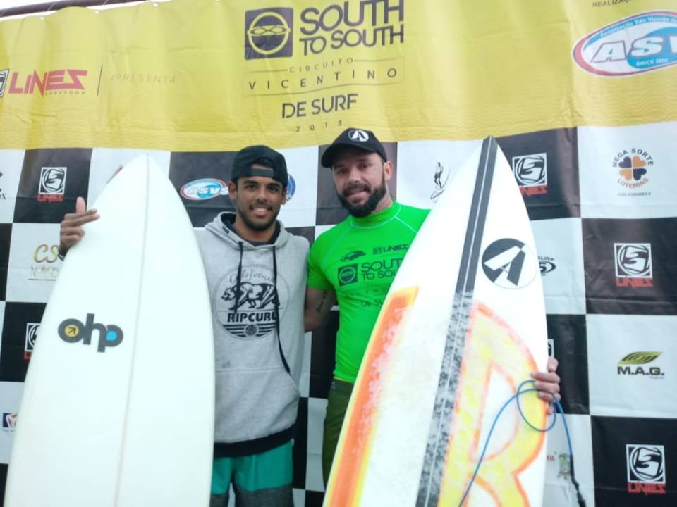 Edgar Groggia e Vinicius Bico são os primeiros campeões do Vicentino de Surf 2018 Foto Charles Roberto