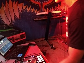 DJ Pesc tocará na Bowlhouse