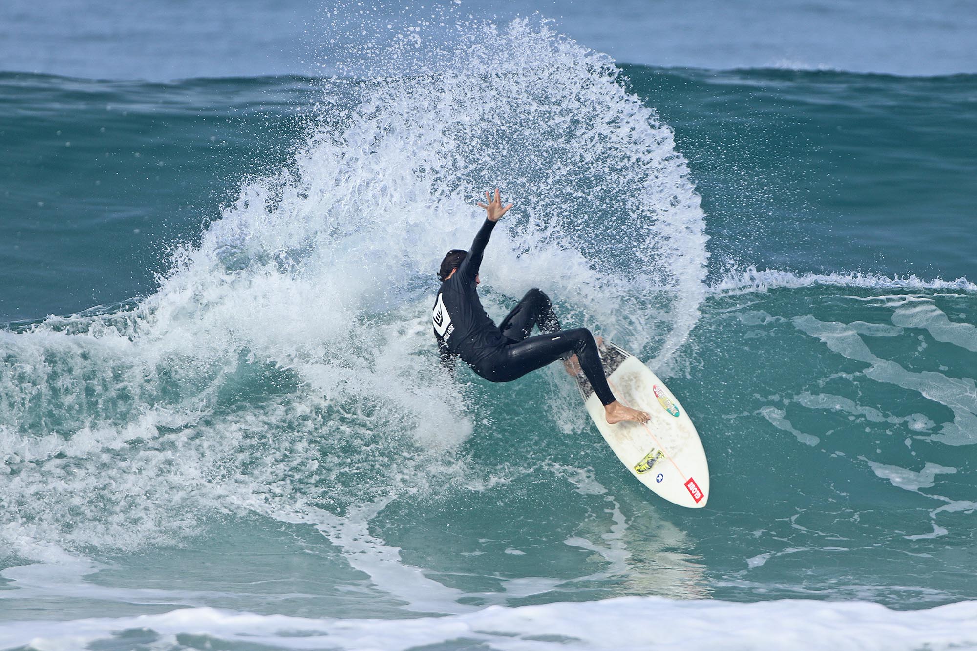 Vinicius Parra Hang Loose Surf Attack Maresias / Foto Munir El Hage

