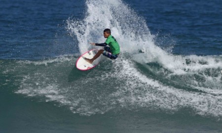Caio Costa quer repetir as boas atuações na 2ª etapa do Hang Loose Surf Attack