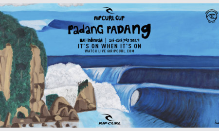 Período de espera por ondas tubulares no Rip Curl Cup Padang Padang