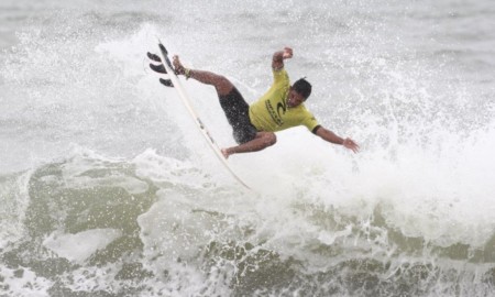 Rip Curl Guarujá Open de Surf tem domingo decisivo