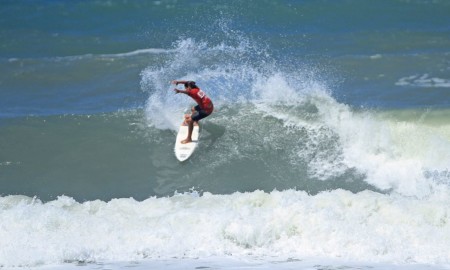 Com seis pódios em 2019, Robertinho chega animado na última etapa do Hang Loose Surf Attack