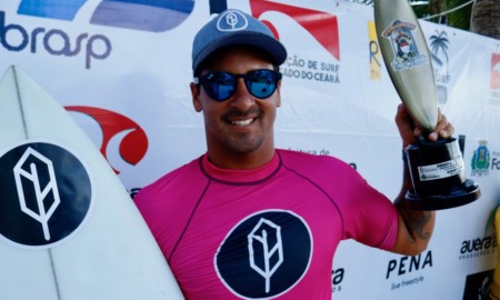 Alan Jhones é campeão profissional do Cearense de Surfe 2019