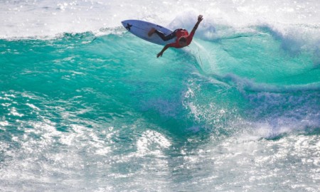 Peruanos vão para Noronha em busca de vaga para a elite do surfe mundial