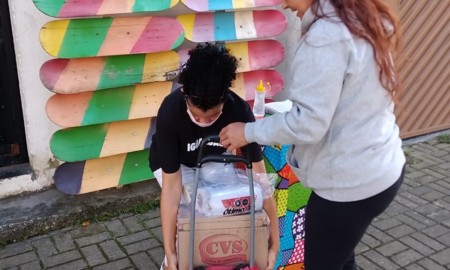 ONG Social Skate atinge o número de 160 famílias beneficiadas com cestas básicas