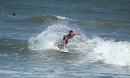 João Clarindo está confirmado no 25º A Tribuna Colegial de surfe