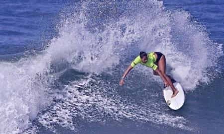 Kemily Sampaio está animada para tentar o tricampeonato praiagrandense de surfe