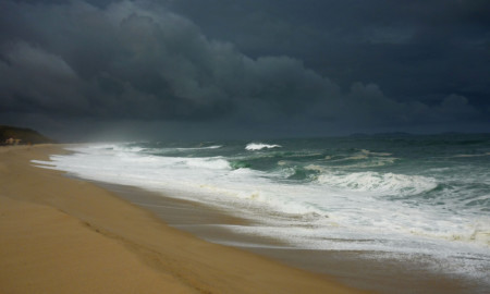 Alerta – Pressão subtropical adia início da 1ª etapa do Hang Loose Surf Attack
