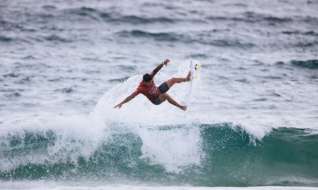 Três brasileiros se classificam para as oitavas de final do GWM Sydney Surf Pro na Austrália