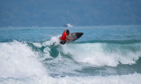 Kiany Cristina chega confiante para sequência de grandes eventos do surf